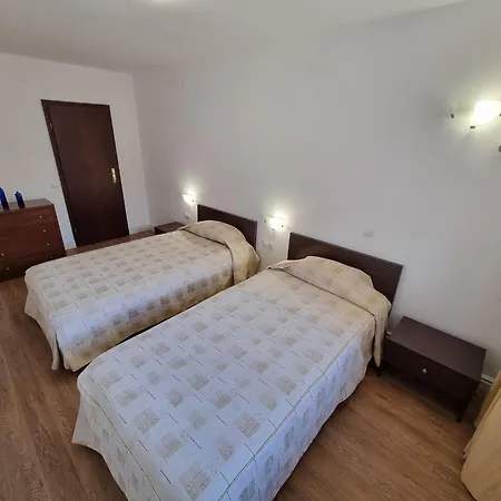 2405 Cosy Mountain View - 200mbps Wi-fi Apartment