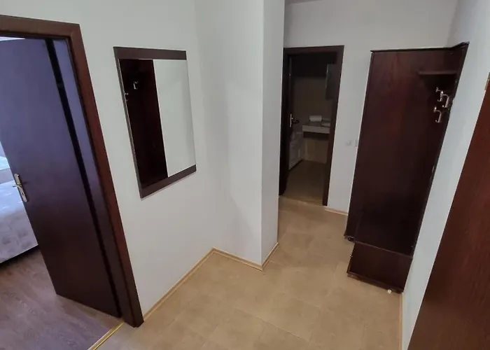 Mountain Paradise 2 - Cosy 2 Bed Mountain View - Washer Apartment Bansko